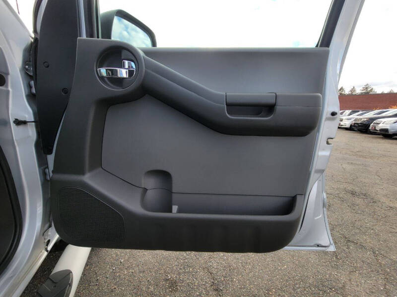 2011 Nissan Xterra S