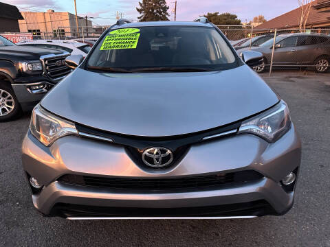 2017 Toyota RAV4 XLE