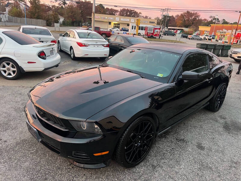 2012 Ford Mustang V6 photo 3