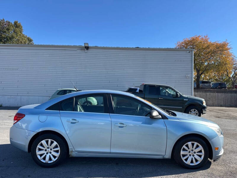 2011 Chevrolet Cruze LS