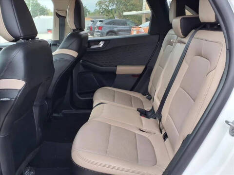 2020 Ford Escape Hybrid Titanium