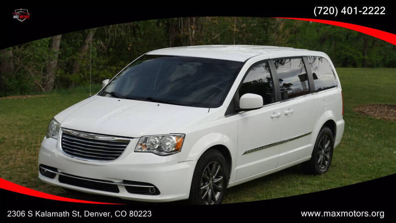2014 Chrysler Town and Country S