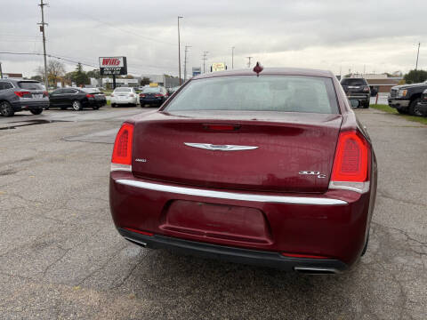2016 Chrysler 300 C