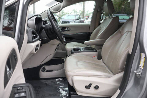 2021 Chrysler Pacifica Touring L