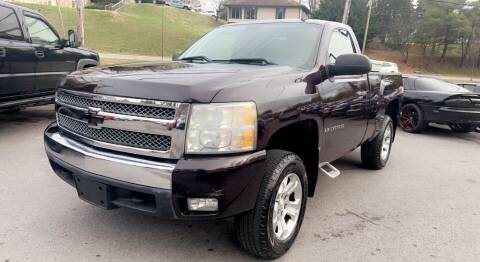 2008 Chevrolet Silverado 1500 for sale at North Knox Auto LLC in Knoxville TN