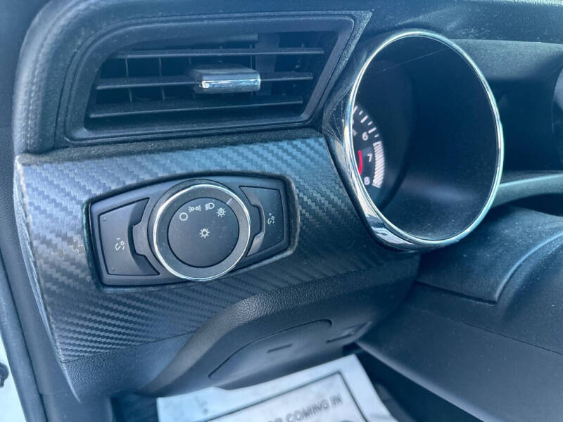 2016 Ford Mustang V6