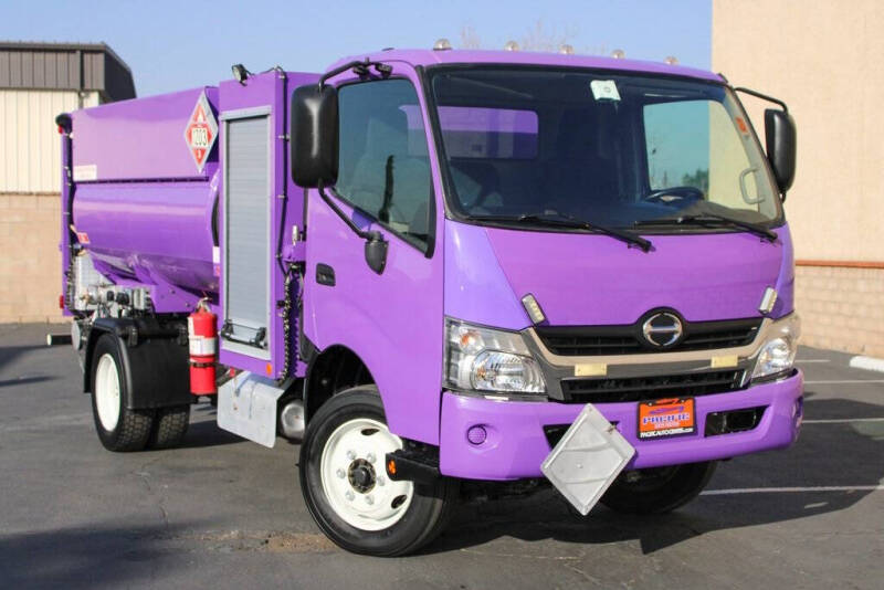 2020 Hino 195