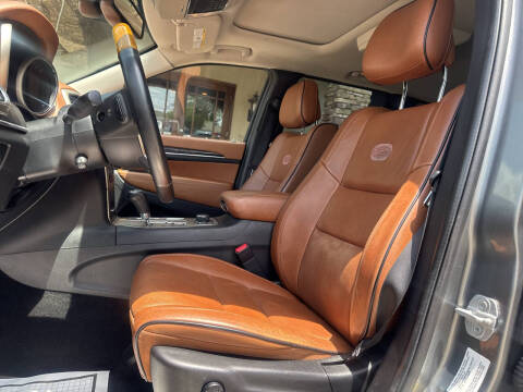 2012 Jeep Grand Cherokee Overland Summit