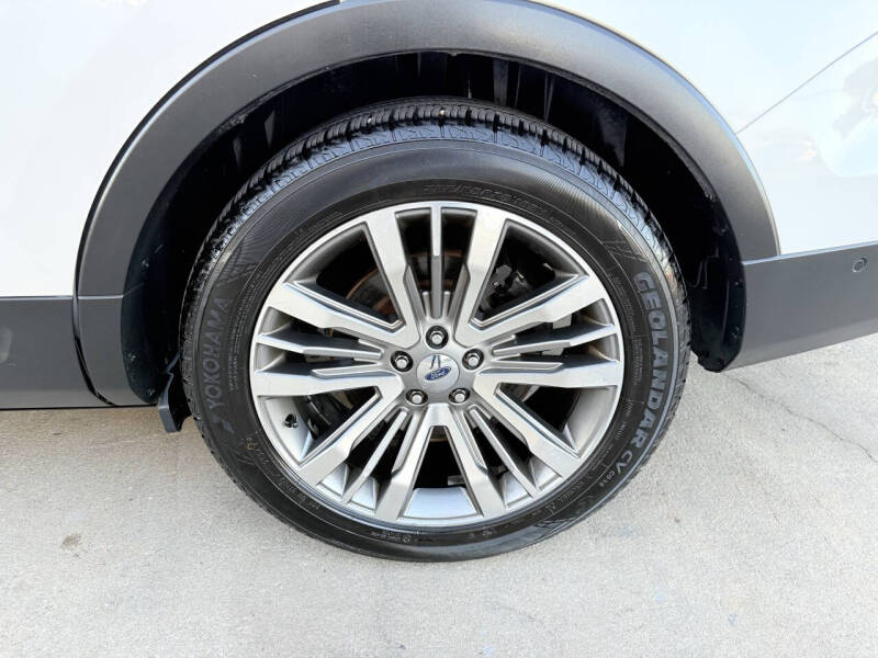 2017 Ford Explorer Platinum