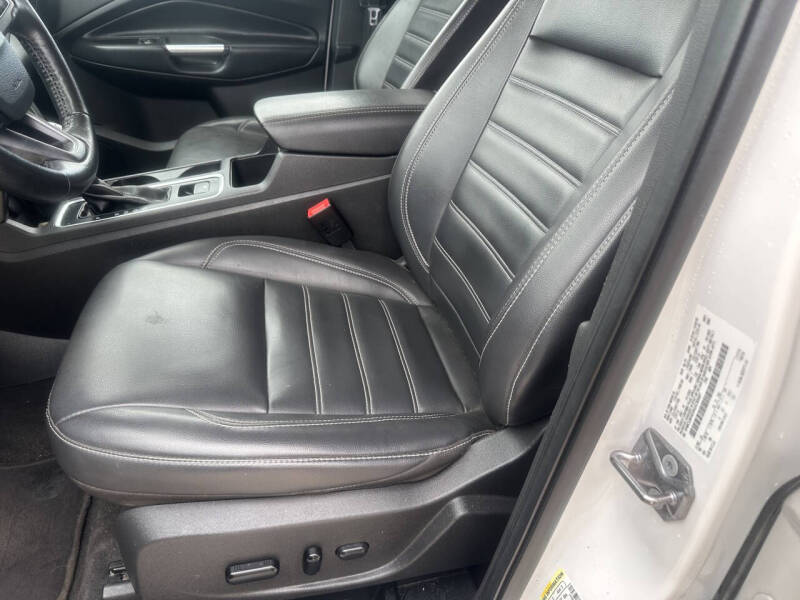 2019 Ford Escape SEL