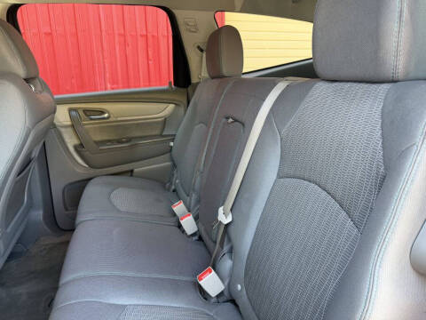 2017 Chevrolet Traverse LS