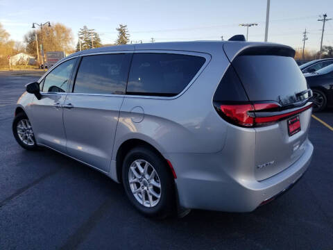 2023 Chrysler Pacifica Touring