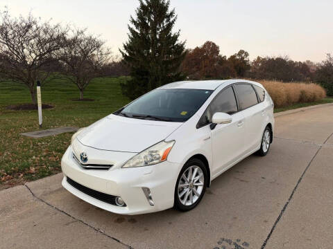 2013 Toyota Prius v Five