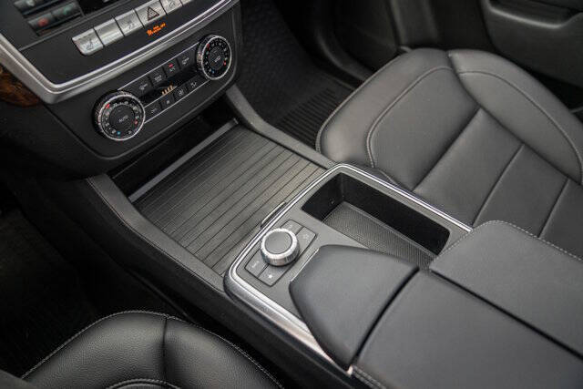 2013 Mercedes-Benz M-Class 32