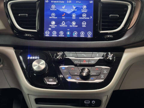 2018 Chrysler Pacifica Touring L