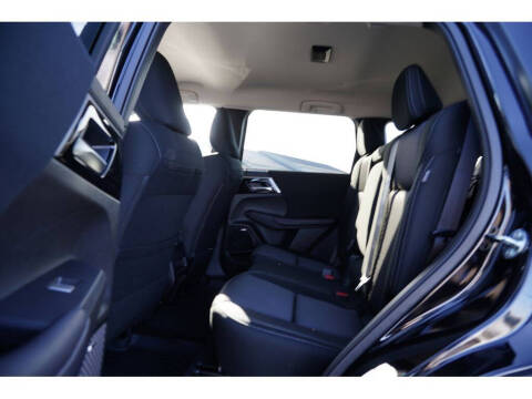 2025 Mitsubishi Outlander ES