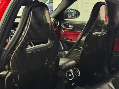 2017 Alfa Romeo Giulia Quadrifoglio