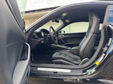 2020 Porsche 911 Carrera