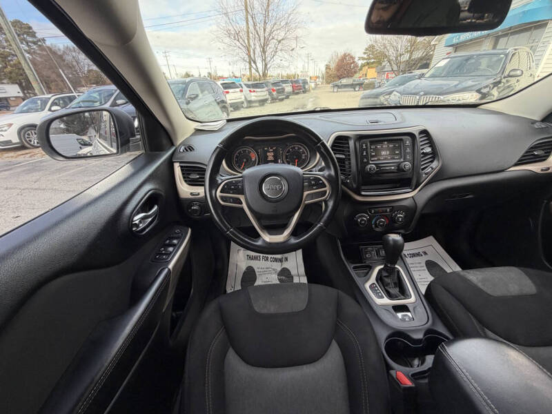 2017 Jeep Cherokee Sport Altitude