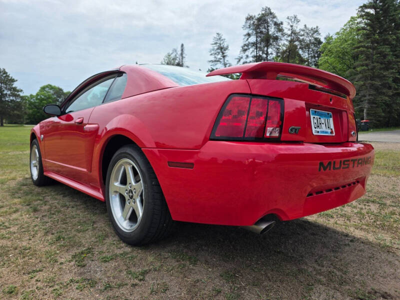 2004 Ford Mustang GT Deluxe
