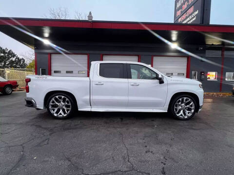2021 Chevrolet Silverado 1500 for sale at AUTOPLEX OF MILWAUKEE in Milwaukee WI