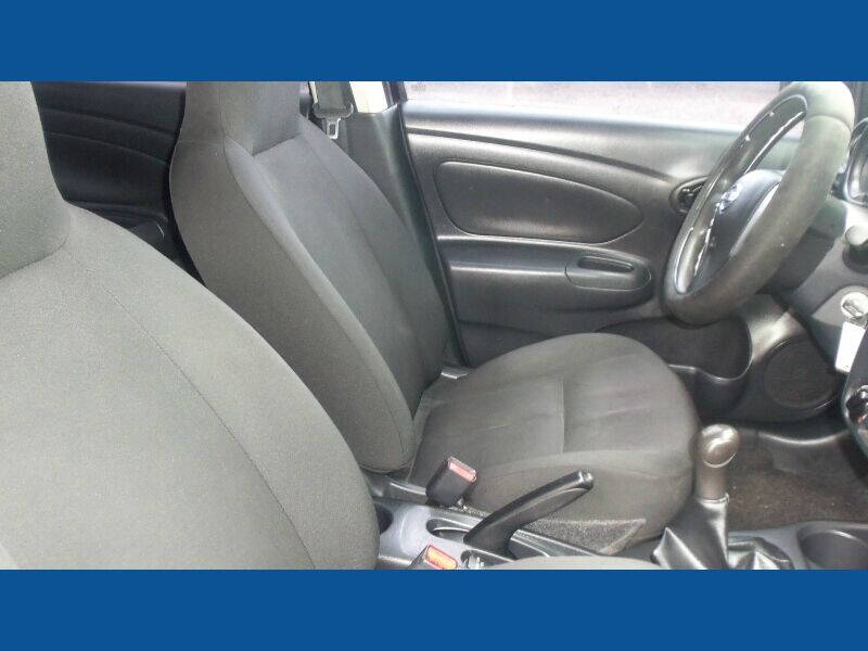 2016 Nissan Versa 1.6 S