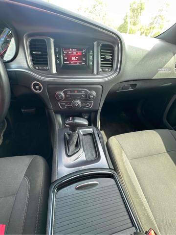 2017 Dodge Charger SE