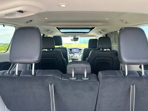 2022 Chrysler Pacifica Touring L