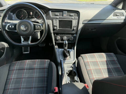 2016 Volkswagen Golf GTI S