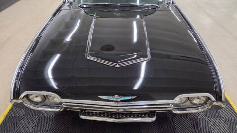 1962 Ford Thunderbird