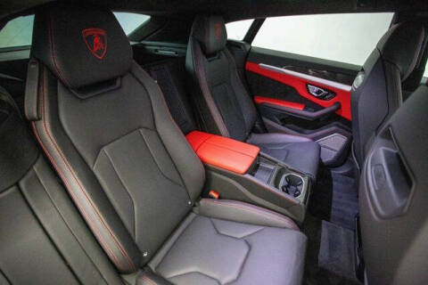 2022 Lamborghini Urus