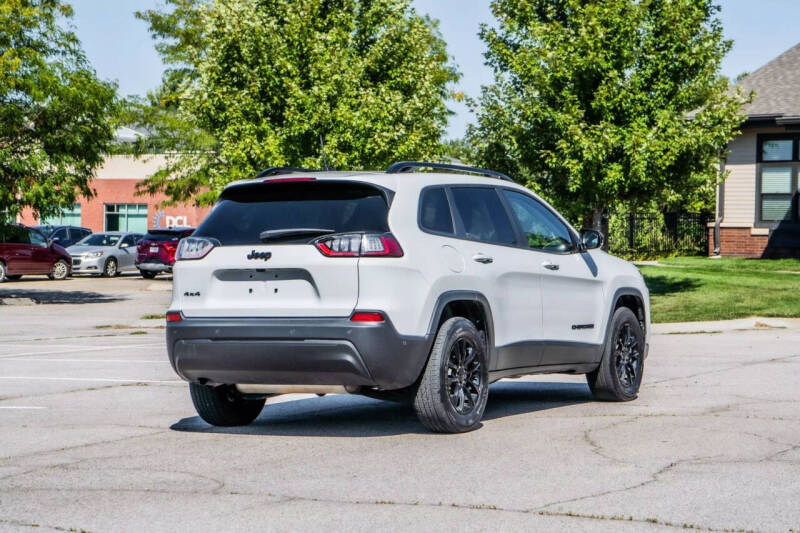 2023 Jeep Cherokee Altitude Lux