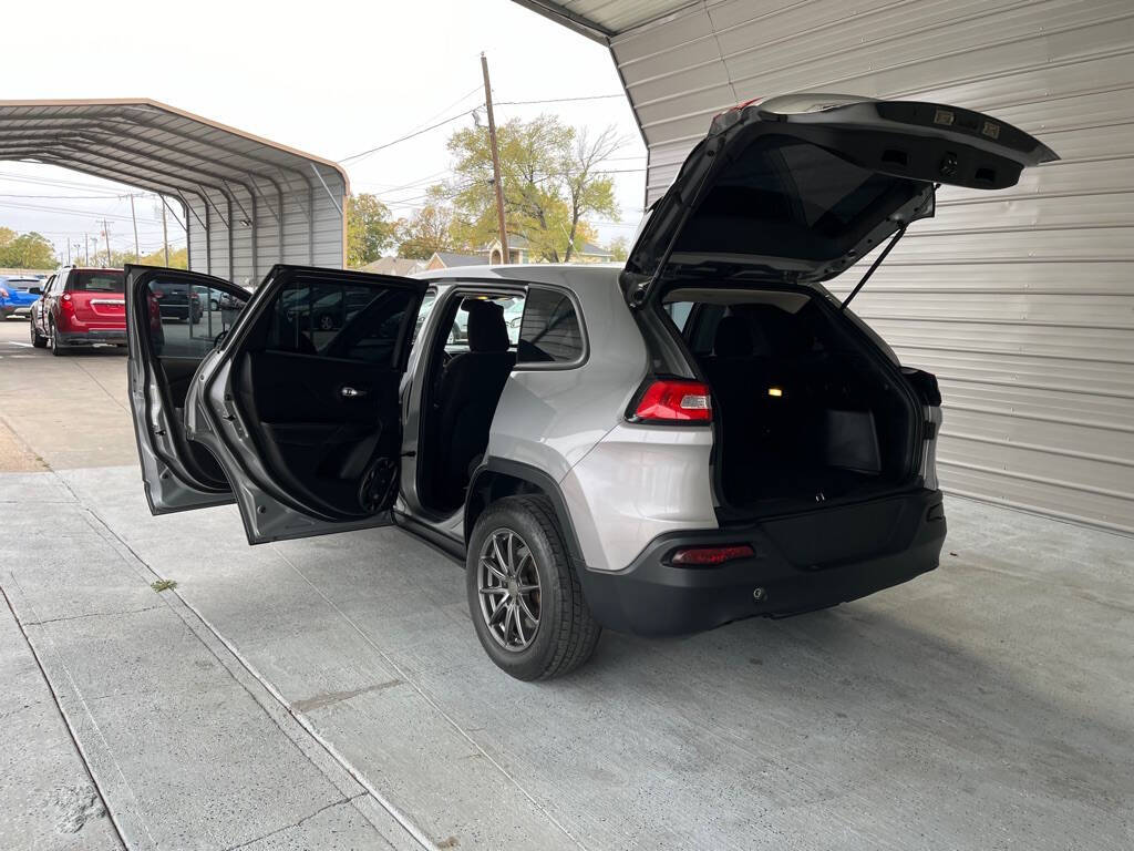 2014 Jeep Cherokee for sale at Auto Haus Imports in Grand Prairie, TX