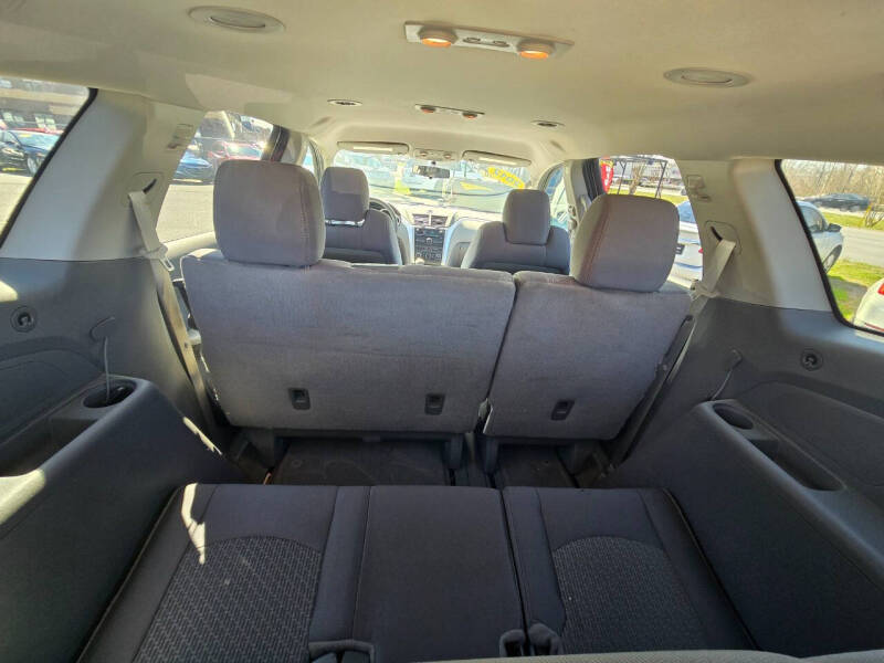 2012 Chevrolet Traverse LS