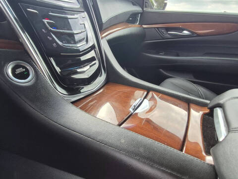 2016 Cadillac Escalade ESV Luxury Collection