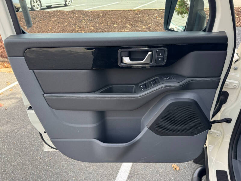 2024 Ineos Grenadier Fieldmaster