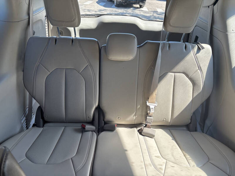 2018 Chrysler Pacifica Touring L