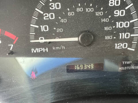 2004 Chevrolet Classic