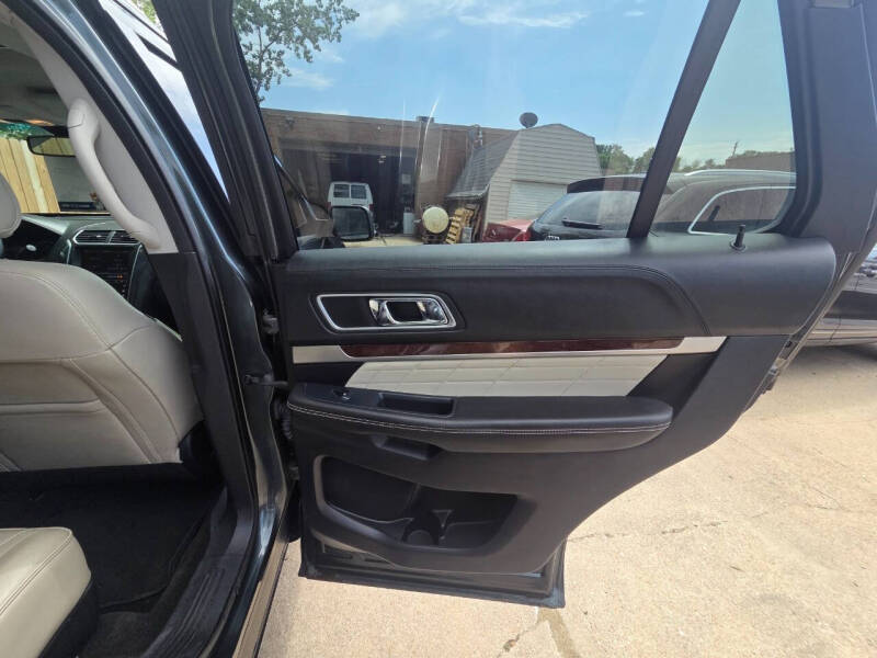 2016 Ford Explorer Platinum