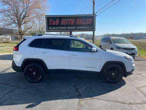 2018 Jeep Cherokee for sale at T & G Auto Sales in Florence AL