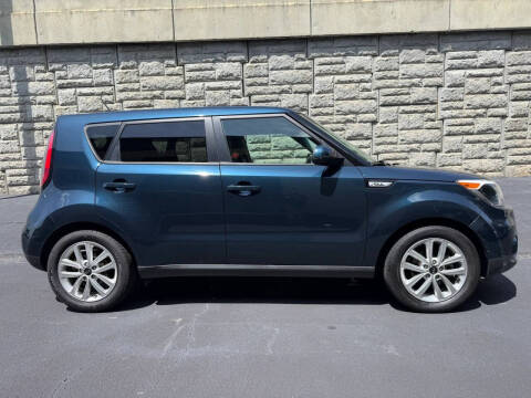 2018 Kia Soul +