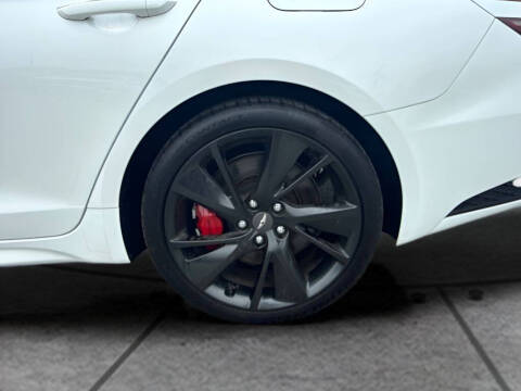 2023 Genesis G70