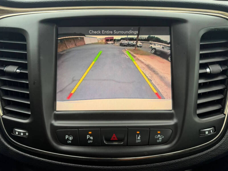 2015 Chrysler 200 C