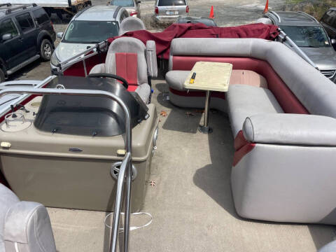 2011 Premier Marine Explorer 200