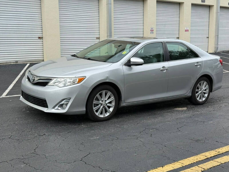 2012 Toyota Camry XLE's photo