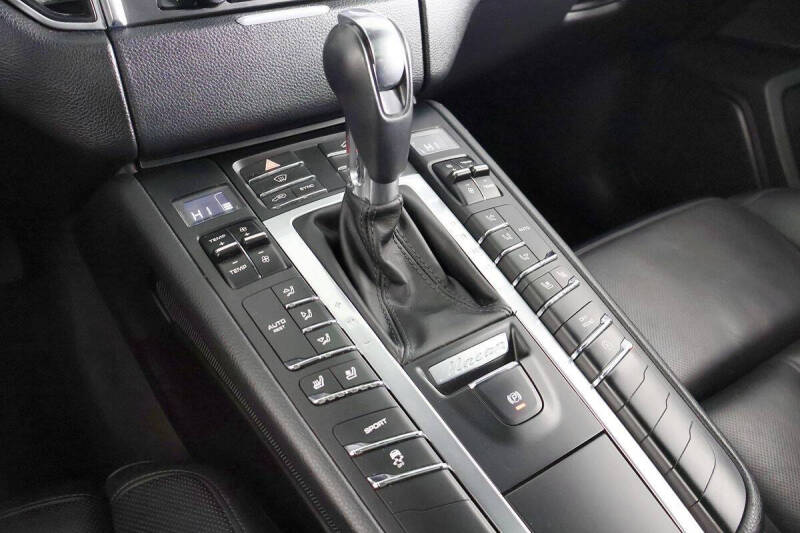 2016 Porsche Macan S