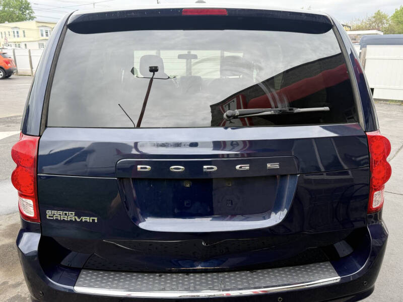2015 Dodge Grand Caravan American Value Package