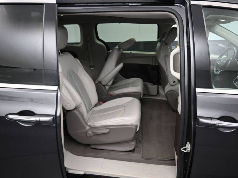 2021 Chrysler Pacifica Hybrid Touring L