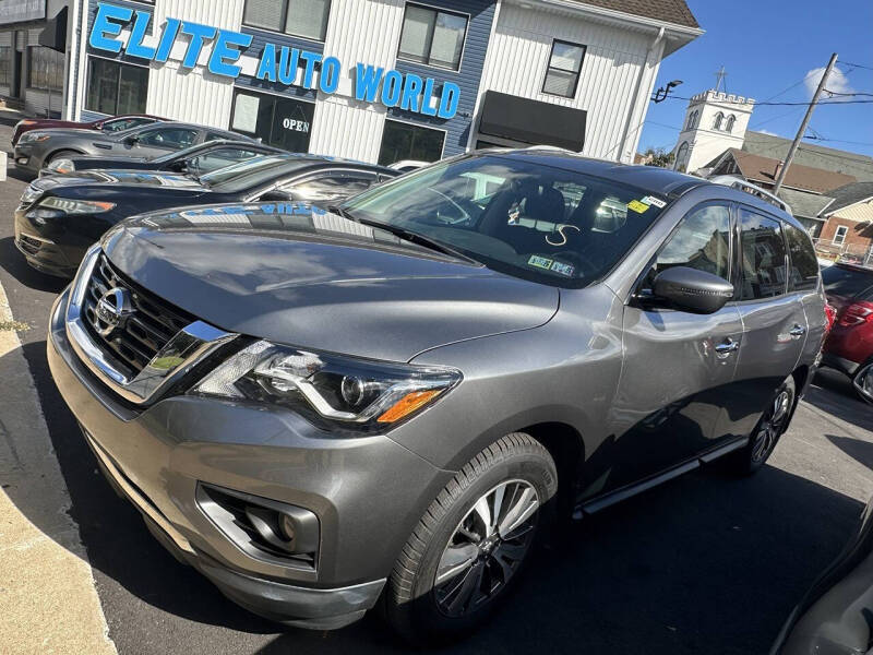 2017 Nissan Pathfinder SV