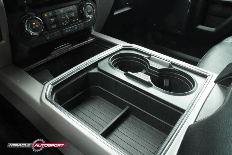 2017 Ford F-350 Super Duty Lariat